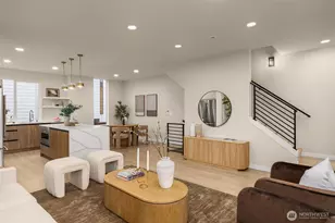 1012 A NE 70th St, Seattle, WA 98115 - Photo 7