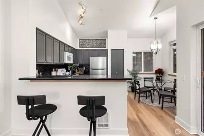 5809 Highway Place #B301, Everett, WA 98203 - Photo 3