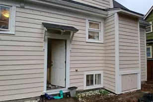 6007 25th Ave NE, Seattle, WA 98115 - Photo 3