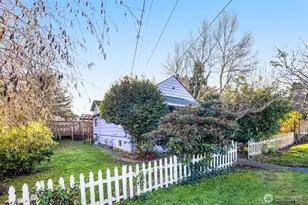 619 NW 89th St, Seattle, WA 98117 - Photo 23