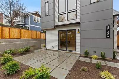 4222 Meridian Avenue N, Seattle, WA 98103 - Photo 25