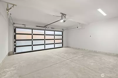 4222 Meridian Avenue N, Seattle, WA 98103 - Photo 31