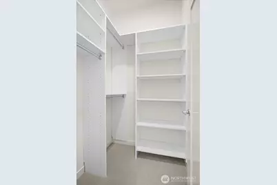 4224 Meridian Avenue N, Seattle, WA 98103 - Photo 11