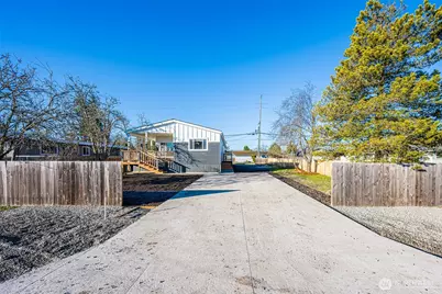 225 N Matriotti Avenue, Sequim, WA 98382 - Photo 3