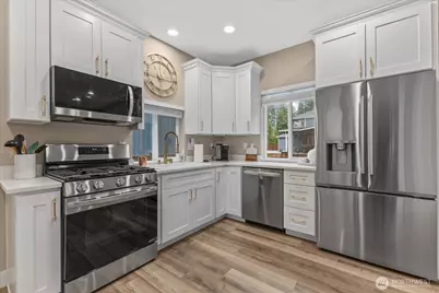 9811 192nd Avenue E, Bonney Lake, WA 98391 - Photo 31