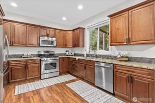 9811 192nd Ave E, Bonney Lake, WA 98391 - Photo 9
