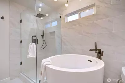 13901 Somerset Lane SE, Bellevue, WA 98006 - Photo 19