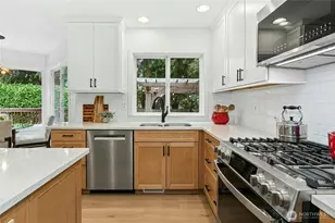 2409 237th Ct NE, Sammamish, WA 98074 - Photo 11