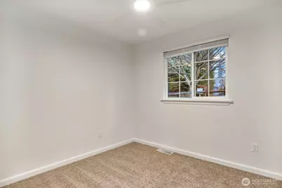 12432 27th Place W #2, Everett, WA 98204 - Photo 33