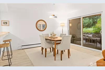 14651 NE 40th Street #G1, Bellevue, WA 98007 - Photo 9