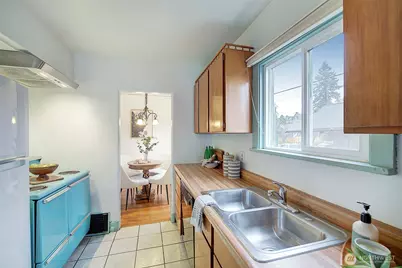 4415 SW Juneau Street, Seattle, WA 98136 - Photo 13