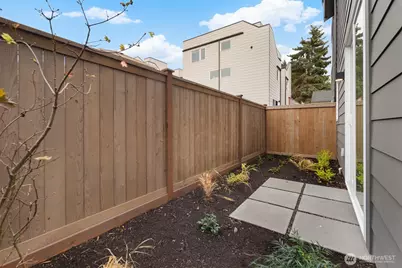932 NW 58th Street, Seattle, WA 98107 - Photo 21