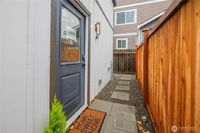 9223 38th Avenue S #B, Seattle, WA 98118 - Photo 35