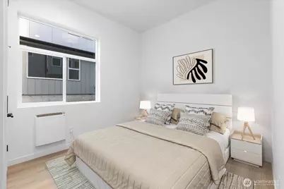 10738 Interlake Avenue N, Seattle, WA 98133 - Photo 19