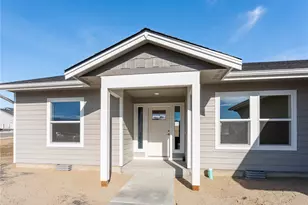 861 N Newport Loop, East Wenatchee, WA 98802 - Photo 3