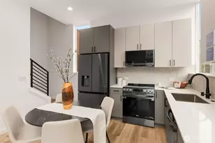 730 A Broadway E, Seattle, WA 98102 - Photo 9