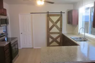 506 S Maple St, Kelso, WA 98626 - Photo 3