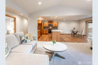 811 N Newport Loop, East Wenatchee, WA 98802 - Photo 7