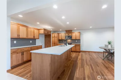 811 N Newport Loop, East Wenatchee, WA 98802 - Photo 11