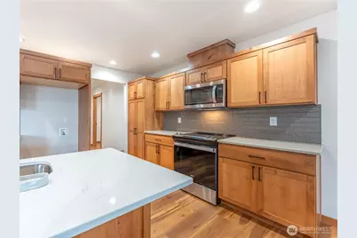 811 N Newport Loop, East Wenatchee, WA 98802 - Photo 15