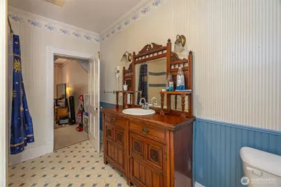 602 N Main Street, Coupeville, WA 98239 - Photo 13