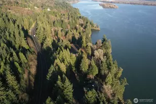 22 Edge Water Dr, Cathlamet, WA 98612 - Photo 1