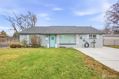 905 S Ione Street, Kennewick, WA 99336 - Photo 1