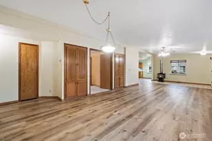 1402 22nd Street NE, Auburn, WA 98002 - Photo 7