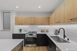 3648 Greenwood Ave N, Seattle, WA 98103 - Photo 15