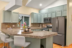 115 43rd St, Bellingham, WA 98229 - Photo 11