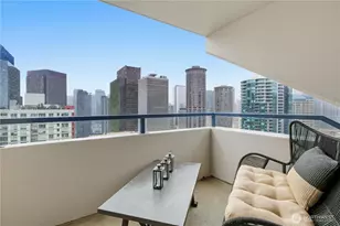 2100 3rd Ave, Seattle, WA 98121 - Photo 3