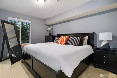 5589 Lakemont Boulevard SE #1702, Bellevue, WA 98006 - Photo 7