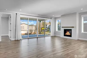 1113 N 39th Ct, Renton, WA 98056 - Photo 3