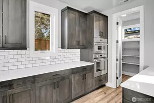 1113 N 39th Ct, Renton, WA 98056 - Photo 9