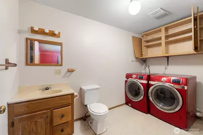 8188 Graystone Way NW, Silverdale, WA 98383 - Photo 9