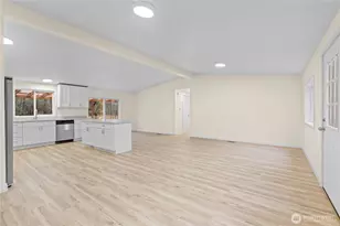 141 E Rasor Pl, Belfair, WA 98528 - Photo 5