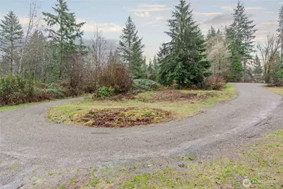 141 E Rasor Place, Belfair, WA 98528 - Photo 37