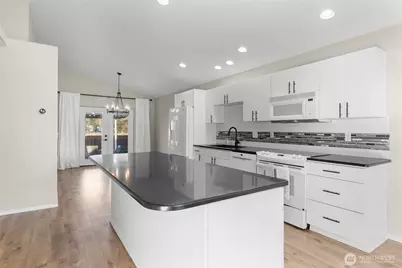 16408 Cascadian Avenue SE, Yelm, WA 98597 - Photo 9