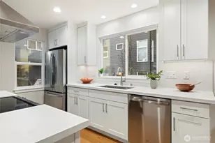 2846 22nd Ave W, Seattle, WA 98199 - Photo 11