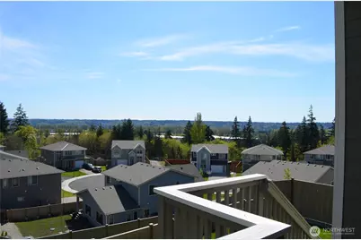 9520 38th Street E, Edgewood, WA 98371 - Photo 3