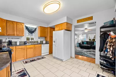 2611 Bay Avenue, Hoquiam, WA 98550 - Photo 13