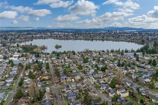 713 B N 70th St, Seattle, WA 98103 - Photo 27