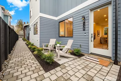 713 B N 70th Street, Seattle, WA 98103 - Photo 1