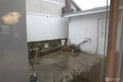 11531 80th Avenue S, Seattle, WA 98178 - Photo 27