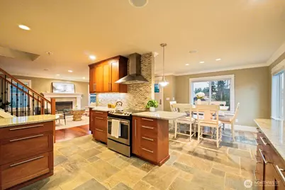 3416 38th Avenue W, Seattle, WA 98199 - Photo 13