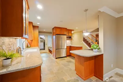 3416 38th Avenue W, Seattle, WA 98199 - Photo 11