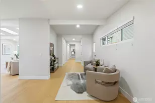 11024 SE 27th Pl, Bellevue, WA 98004 - Photo 21