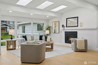 11024 SE 27th Place, Bellevue, WA 98004 - Photo 5