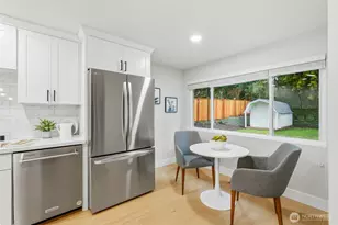 11024 SE 27th Pl, Bellevue, WA 98004 - Photo 19