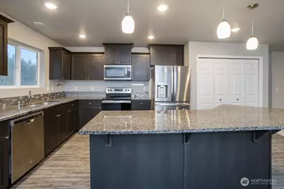 981 Schaffran Road, Castle Rock, WA 98611 - Photo 9